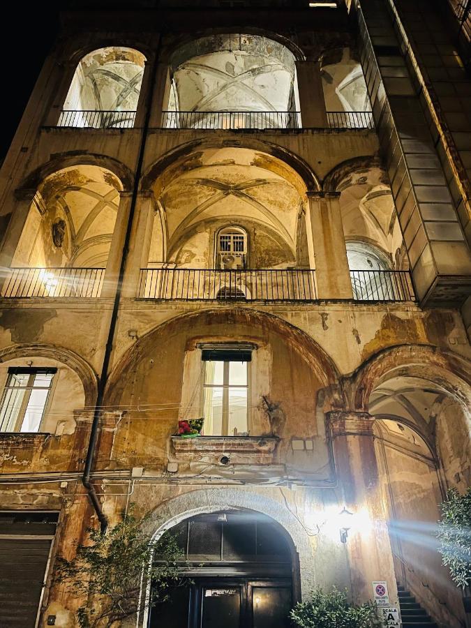 Holiday Home Tarsia Vicino Piazza Dante - Toledo Naples Luaran gambar
