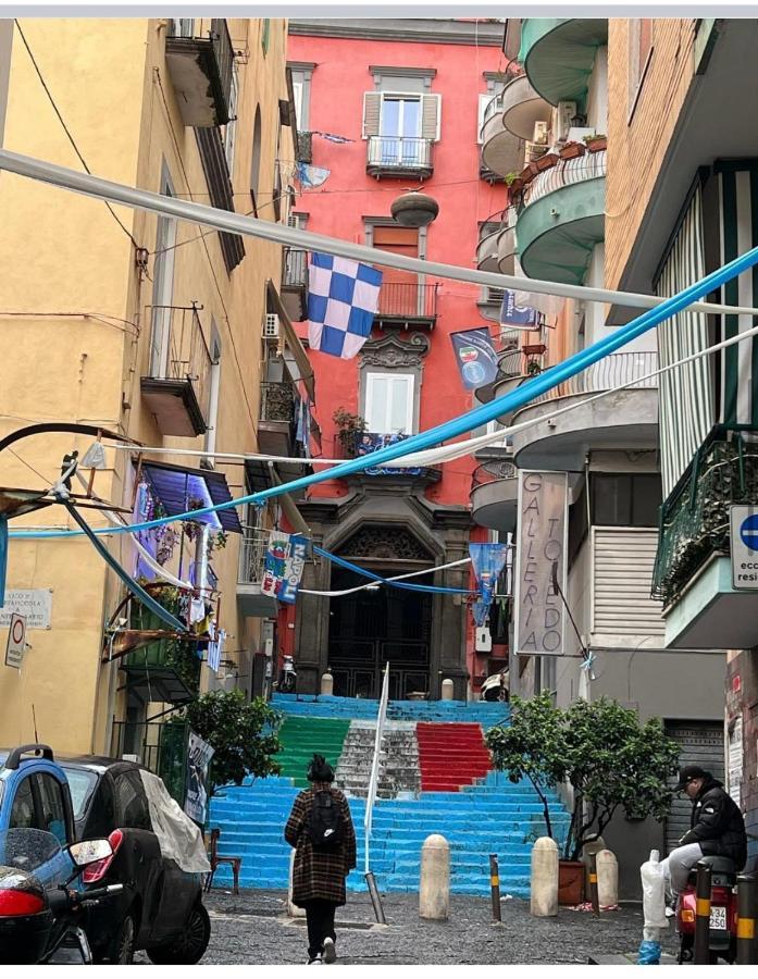 Holiday Home Tarsia Vicino Piazza Dante - Toledo Naples Luaran gambar