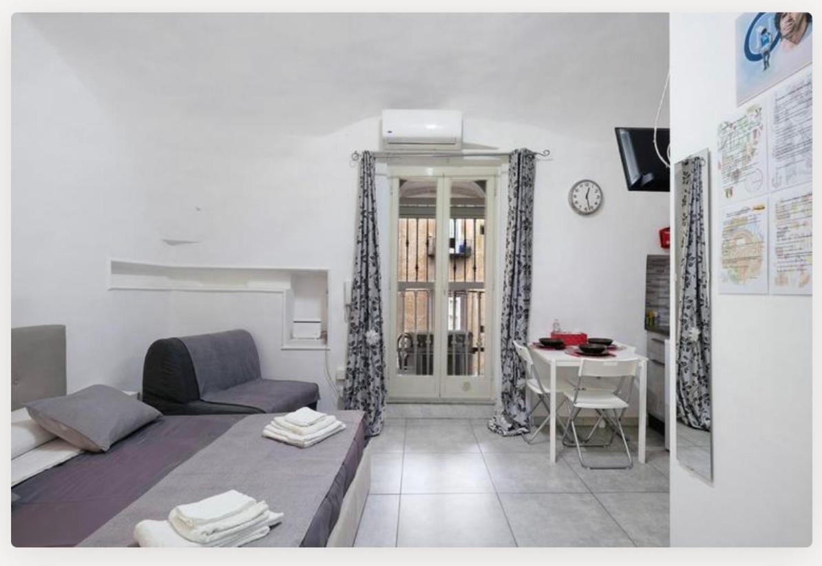 Holiday Home Tarsia Vicino Piazza Dante - Toledo Naples Luaran gambar